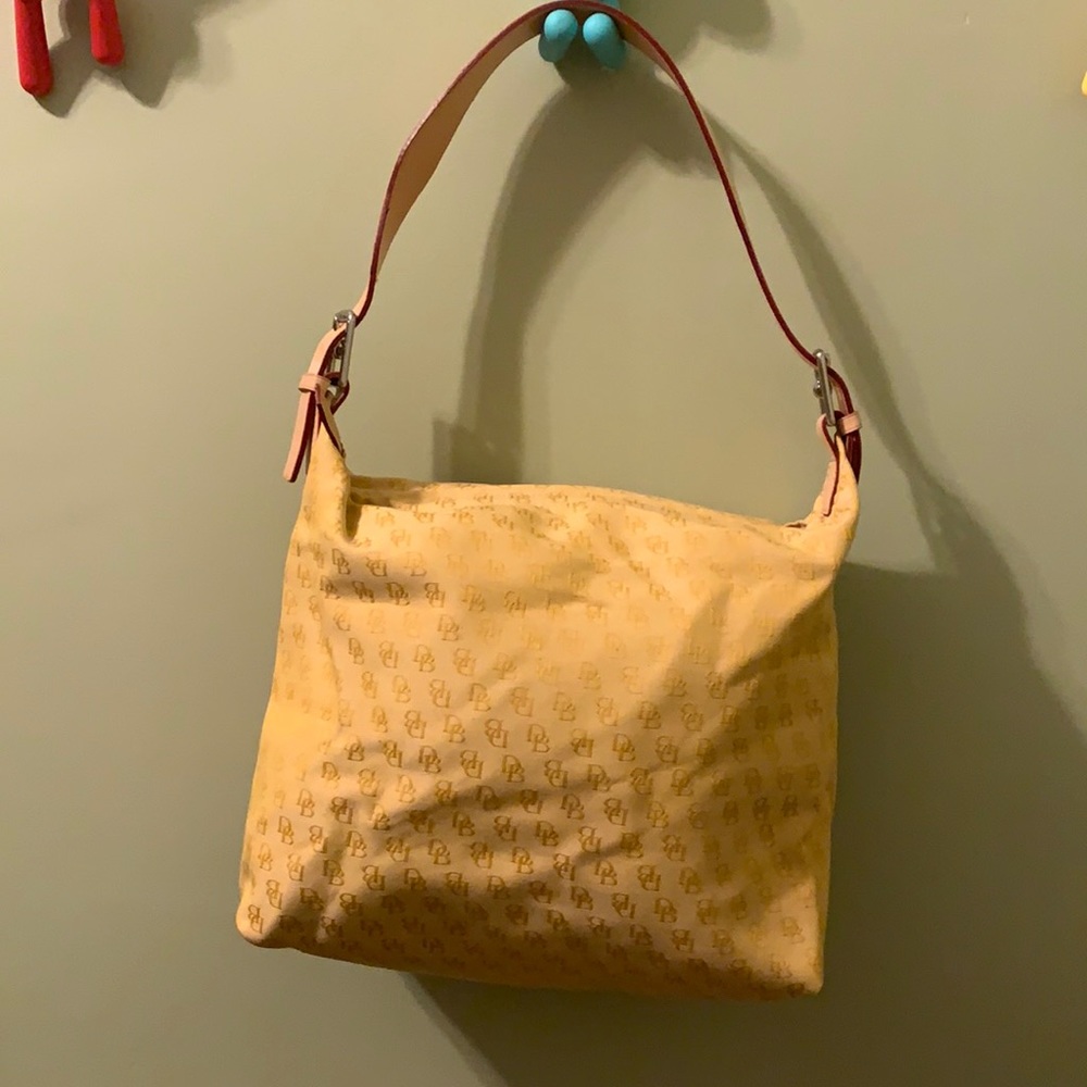 Dooney & Bourke pale Yellow shoulder bag